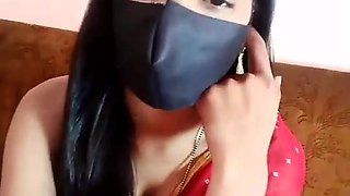 Jessica shows her amazing boobs