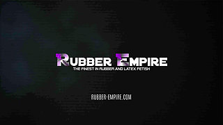 Slave Is Used as a Toilet and Cumdump