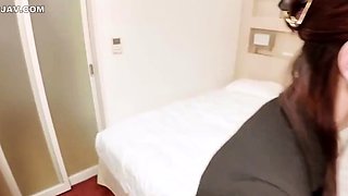 [Face Revealed, Creampie] She's Innocent But Has Thick