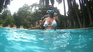 Indian Desi Couple Hot Moments at Hotel Swimming Pool