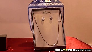 Brazzers - cougars like it big - auction cocktion gig starri