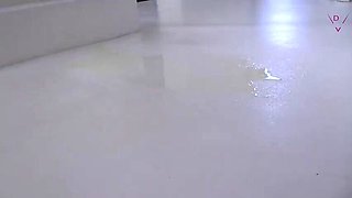 German MILF Dirty Talk & Pissing in Leggings - Extreme Close-Up Pee