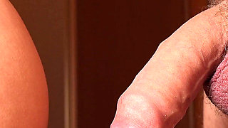 Stepsister's Hot Ass and Super Hot Handwork Made Him Cum