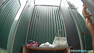 Czech Pool 4: Top Model Gets Wet in the Shower