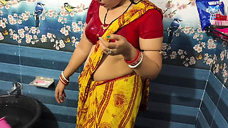 Desi Tamil Aunty Hot Romance