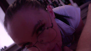 Slut Gives Deepthroat Blowjob
