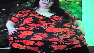 Sexy SSBBW Strip Tease on Office Chair