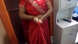 Beautiful Indian Bhabhi Having Romantic