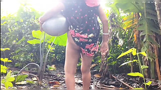 Amazing Pee in Pot Outdoor with Nomita Boudi - Desi Village Sex