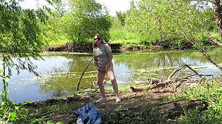Patricia looking for the rivershore to undress and jerk off.