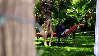 LifeSelector-The Wedding Crasher, Khloe Kapri