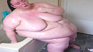 SSBBW Unable to Bath Part 2 in the Bathroom