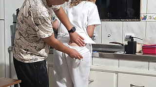 The maid got fucked in the ass in the kitchen while washing the dishes.