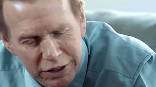 SweetSinner Babysitter is HOT for Divorced Dad in Dry Spell