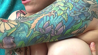 Penny Pax Uses Her Big Natural Boobs to Tittyfuck!