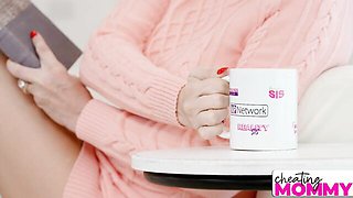 MomLover.com - addison james smut