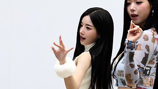 Glamour amateur striptease