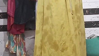 Priya Bhabi Sunday Enjoy Bath Video