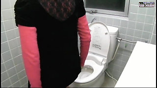 Stuck up Older Women - Toilet Masturbation Collection of 25 - Ep17