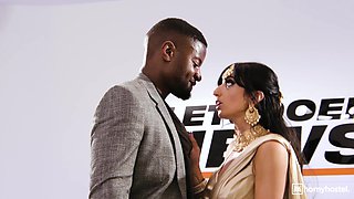 Rebecca Volpetti's Wild Passion in a Sizzling Live Show