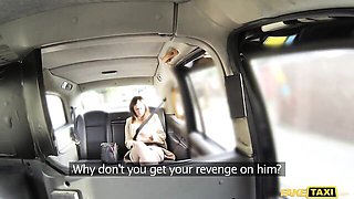 Hypnotic Anna's long legs dirt