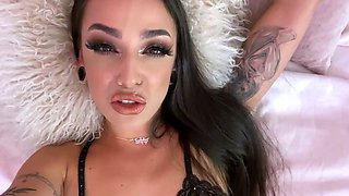 Brunette Solo Webcam Masturbation