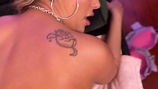 Blonde MILF Jordan Maxx Really Goes All Out For A Wild Time