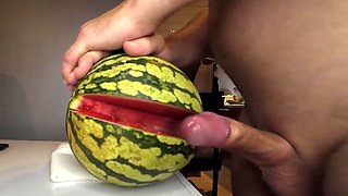 69KinkyCouple Pounds Virgin Watermelon