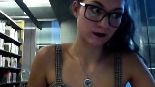 Cute blonde amateur webcam teen masturbating