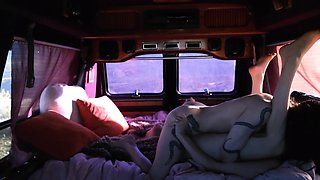 SARINAANDROBIN The Shaggin Wagon