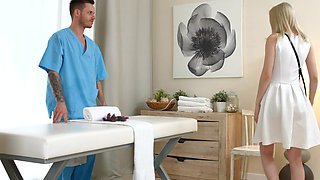 Blondie Wants Dick - Runaway Bride