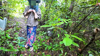 Thai Teenagers get Lost in the Forest and get Horny, so they have Sex.