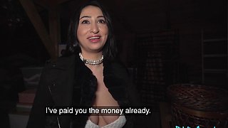 Martin Gun’s French Passion with Stunning Curves