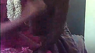 Cheating Desi Aunty in Pink Saree Fucking with Her Neighbour Stepfather