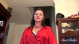 Step-Auntie Joana's Massage Turns into Handjob & Fullbush Masturbation