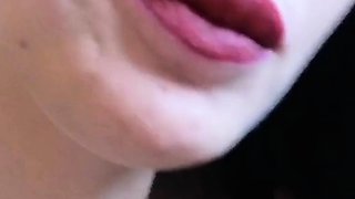 Close up amateur masturbating solo