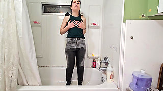 How Many Times Can You Cum and Pee in 5 Mins?