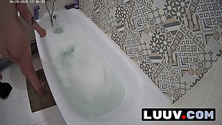 Elisa Shaves Her Legs in Shower for Public Nudity Cam