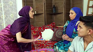 Stepmoms Tantric Threesome Lesson
