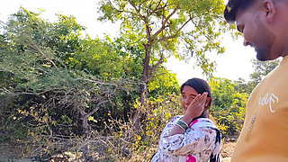 Ladki hmko jangle me mili, vah subah subah gav ke najdiki jangle me bathroom karne aai thi - Indian bhabhi hot xxx movie in Hindi voice.