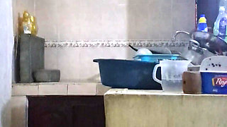 Employee Fucking and Sucking When She Washes Dirty Dishes