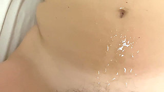 Cums on my face accidentally