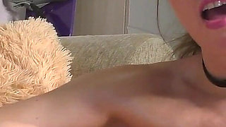 Hot Nikky Makes Oiling Footjob and Handjob to Me with Cum on Her Toes POV Style Video