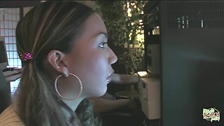 Receives A Lot Of Cocks In Her Holes, And Then A Lot Of Sperm Goes On Her Face - Keeani Lei