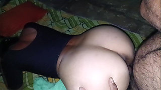 Seeing the daughter-in-law's fat ass, the father-in-law made the daughter-in-law a dog in the room, the father-in-law is fucking the ass loudly, the daughter-in-law was very beautiful.