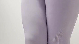 In the Toilet Bouncing Holding My Wee as Long as I Can Pissing My Leggings