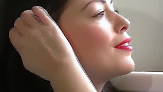 Usaf Featuring Ava Dalush