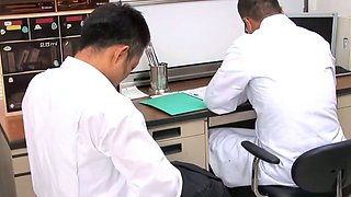 Zoey Fingers Her Young Pussy On Webcam