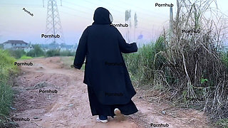 Egypt Muslim Farm Girl with Abaya Try to Find Cucumber in Farmland for Her Pussy