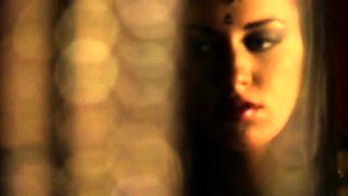Deva Dassi s Sensual Show